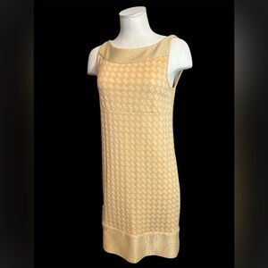 Diane Von Furstenberg Gold Textured Sleeveless Woven Shift Dress - size 6